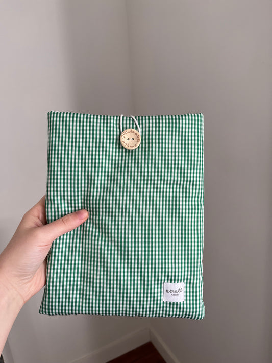 Pochette à livre broché vichy vert
