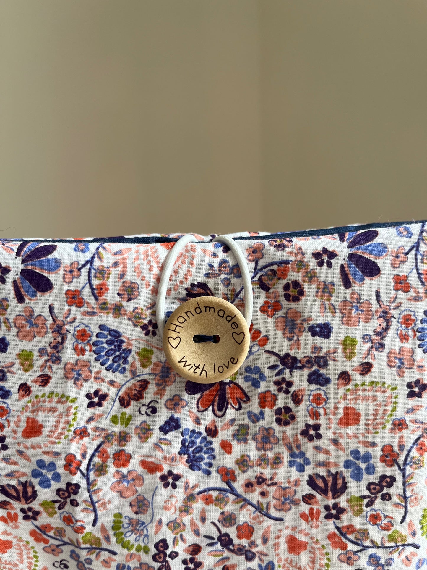 Pochette à livre broché fleurs sauvages