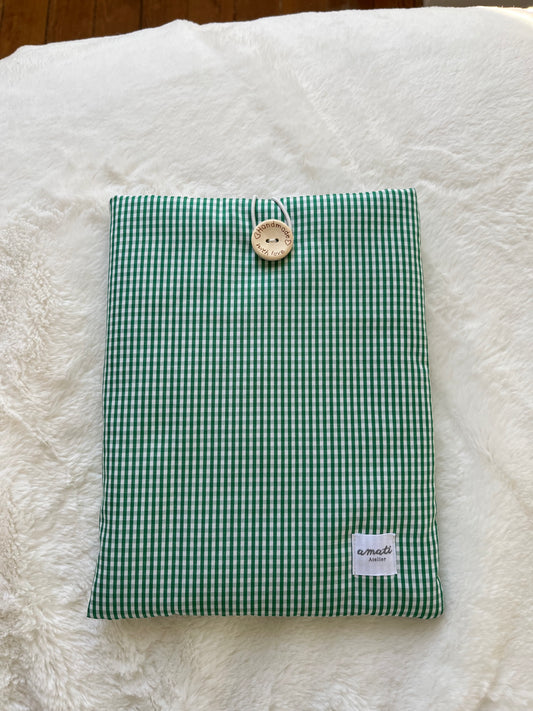 Pochette à livre broché vichy vert