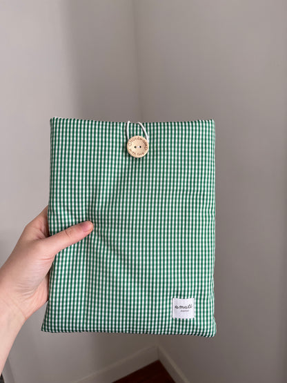 Pochette à livre broché vichy vert