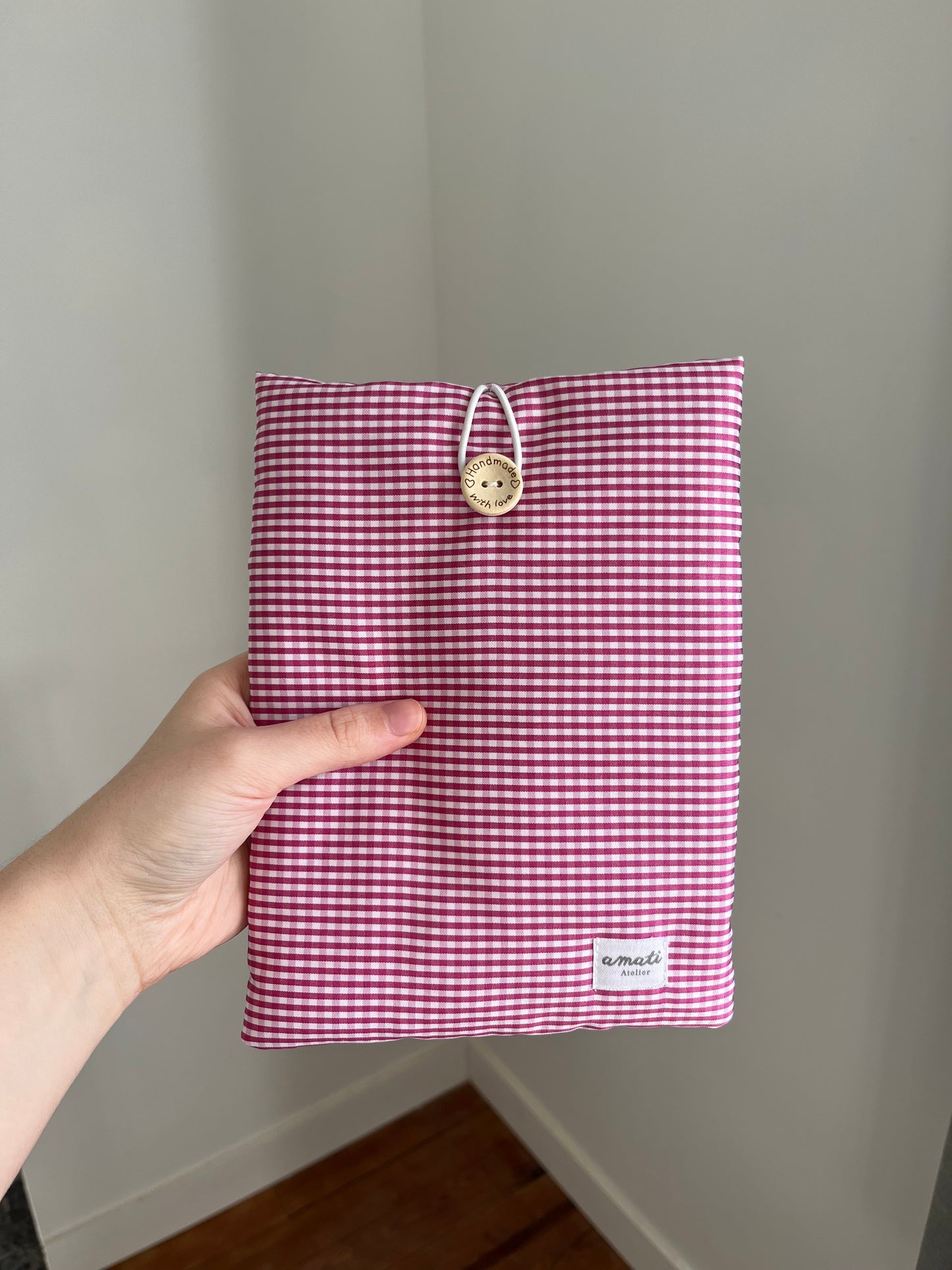 Pochette à livre de poche vichy rose