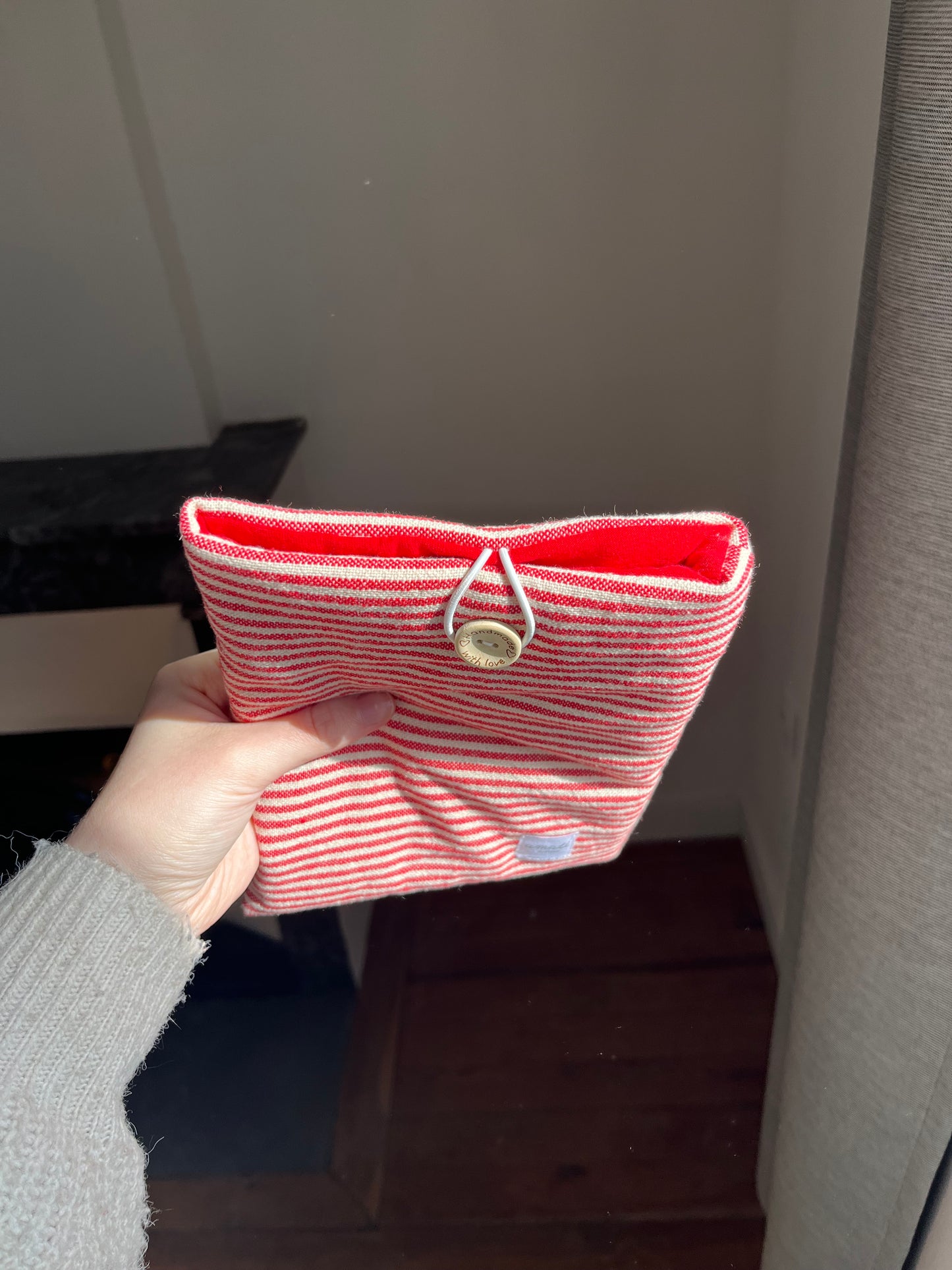 Pochette à livre de poche rayures rouges