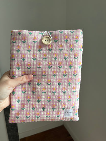 pochette à livre broché vichy fleurs