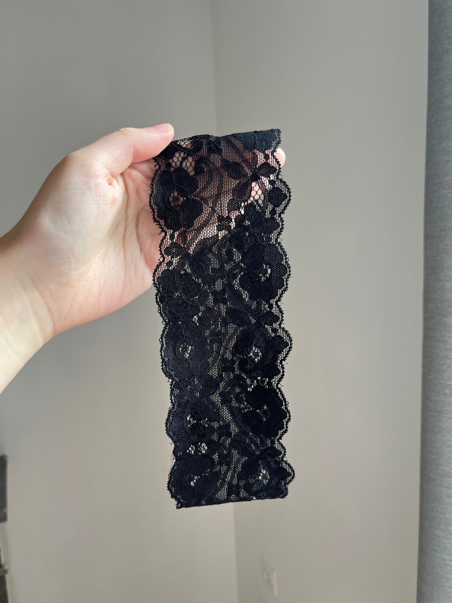Bandeau en dentelle noire
